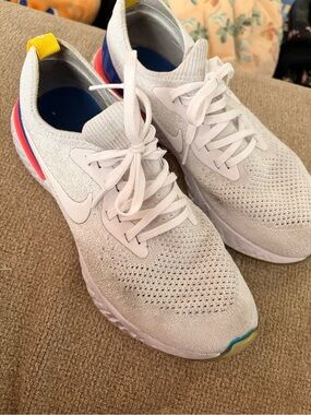 Nikes white size 8